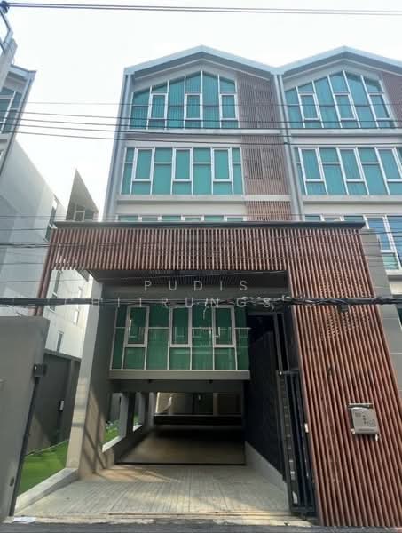 Commercial Space for Rent – Sukhumvit, Wachiratham Sathit, Bangkok, Bang Chak, Phra Khanong, Bangkok, , 585 sqm, Office Space For Rent, by Pudis Chitrungsakorn, 500446852 - DDproperty.com