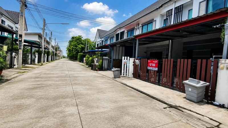 Modi Villa Ladkrabang-Suvarnabhumi, Chachoengsao, Luang Phaeng Road, Khlong Luang Phaeng, Muang Chachoengsao, Chachoengsao, 3 Bedrooms, 100 sqm, Townhouse For Sale, by The Best Property ต้อย, 500446878 - DDproperty.com