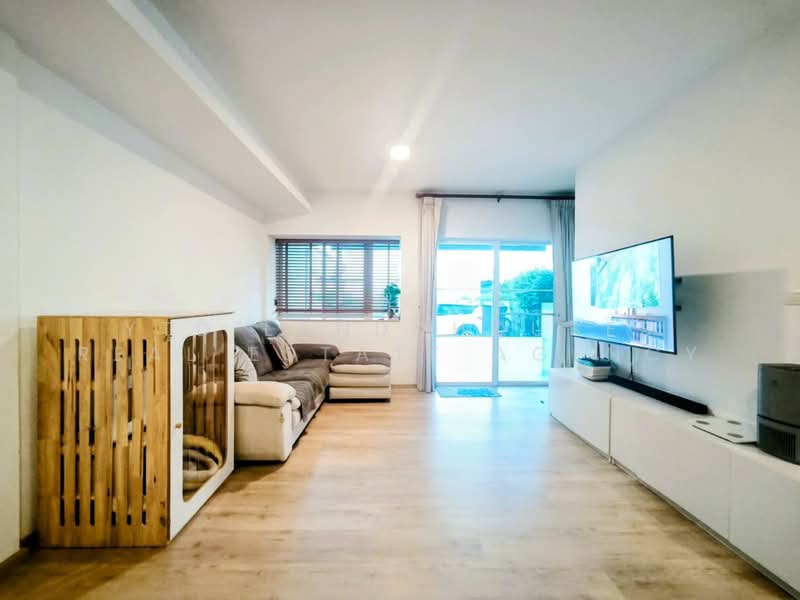 Indy 2 Bangna-Ramkhamhaeng 2, Bangkok, Soi Ramkhamhaeng 2, Dok Mai, Prawet, Bangkok, 3 Bedrooms, 122 sqm, Townhouse For Sale, by YTD Land&houses Real Estate Agency, 500446881 - DDproperty.com