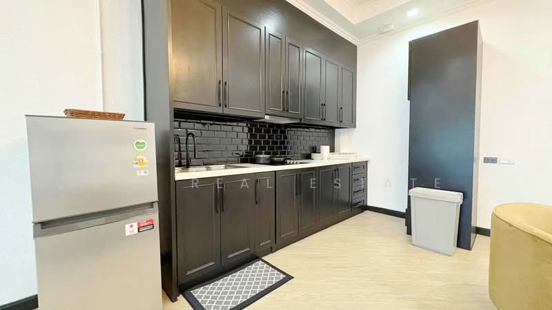 Pool Villa for Sale Pratumnak Pattaya Prime Location, Chon Buri (Pattaya), Bang Lamung, Bang Lamung (Pattaya), Chon Buri (Pattaya), 3 Bedrooms, 352 sqm, Villa For Sale, by PLC Real Estate, 500446943 - DDproperty.com