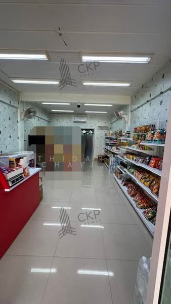 Commercial building for sale in a prime location in Rayong area. Size: 20 sq.wa. Only 220 meters fro, Rayong, Thapma, Muang Rayong, Rayong, , 130 sqm, Shophouse For Sale, by Thidarat Chaijumroonpun, 500446969 - DDproperty.com