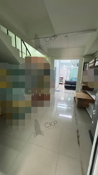 Commercial building for sale in a prime location in Rayong area. Size: 20 sq.wa. Only 220 meters fro, Rayong, Thapma, Muang Rayong, Rayong, , 130 sqm, Shophouse For Sale, by Thidarat Chaijumroonpun, 500446969 - DDproperty.com