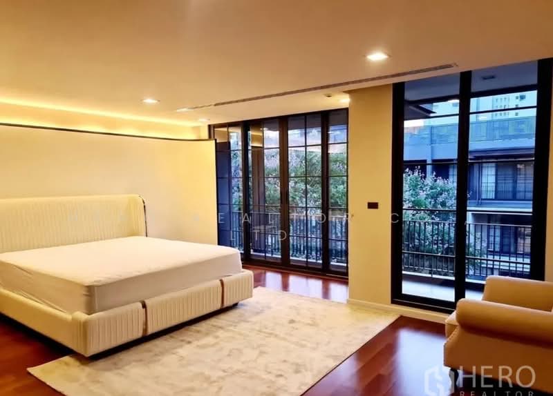 Quarter 31, Bangkok, 333 Soi Sukhumvit 31, Khlong Tan Nua, Watthana, Bangkok, 4 Bedrooms, 425 sqm, Townhouse For Sale, by Hero Realtor Co., Ltd., 500446974 - DDproperty.com