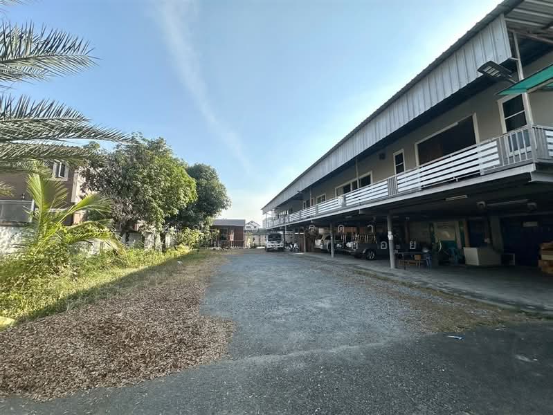 ที่ดิน + บ้านเดี่ยว 2 ชั้น 553.9 ตร.ว. ซอยลาดพร้าว114 ถนนลาดพร้าว, กรุงเทพ, ถนนลาดพร้าว, พลับพลา, วังทองหลาง, กรุงเทพ, 2,216 ตร.ม., ที่ดิน ขาย, โดย คุณ ปารดา พลอยแดง (ก้อย), 500446992 - DDproperty.com