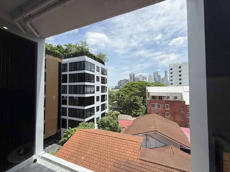 Via 34, Bangkok, 15 Soi Sukhumvit 34, Khong Tan, Khlong Toei, Bangkok, 2 Bedrooms, 88 sqm, Condo For Rent, by Ryan Tarrarinn, 500447003 - DDproperty.com