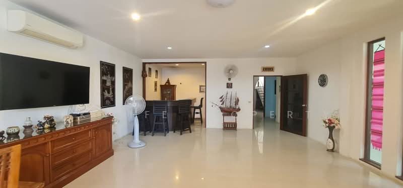 7S0197 Pool villa for sale 22,000,000 baht 4 bedroom 4 bathroom at rawai have fully furnished, Phuket, Rawai, Muang Phuket, Phuket, 4 Bedrooms, 640 sqm, Villa For Sale, by PK LIFE Property, 500447089 - DDproperty.com