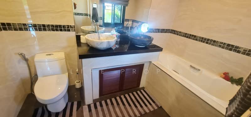 7S0197 Pool villa for sale 22,000,000 baht 4 bedroom 4 bathroom at rawai have fully furnished, Phuket, Rawai, Muang Phuket, Phuket, 4 Bedrooms, 640 sqm, Villa For Sale, by PK LIFE Property, 500447089 - DDproperty.com