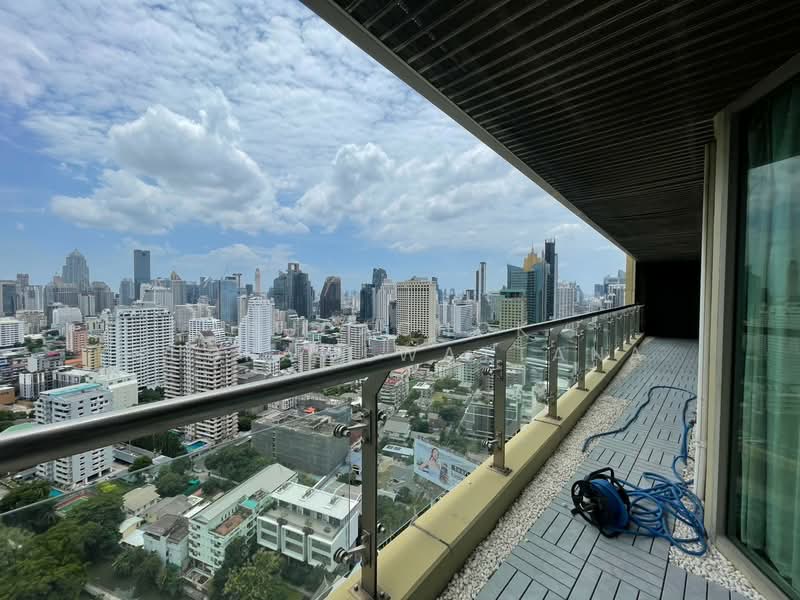 The Lakes, Bangkok, 123 Ratchadaphisek Road, Khlong Toei, Bangkok, 3 Bedrooms, 210 sqm, Condo For Sale, by Supachok Subrawewattana, 500447097 - DDproperty.com