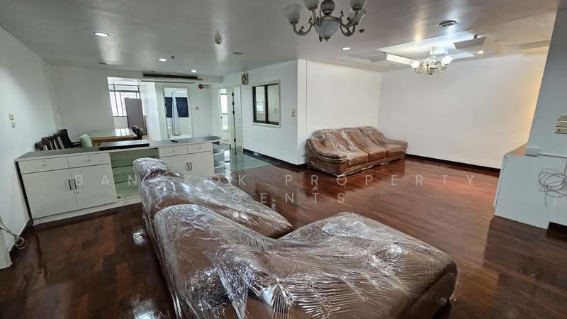 Crystal Garden, Bangkok, 217 Sukhumvit 4 Alley, Khlong Toei, Bangkok, 2 Bedrooms, 32 sqm, Condo For Rent, by BANGKOK PROPERTY AGENTS, 500447102 - DDproperty.com