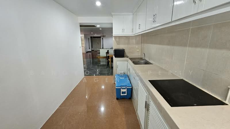 Crystal Garden, Bangkok, 217 Sukhumvit 4 Alley, Khlong Toei, Bangkok, 2 Bedrooms, 32 sqm, Condo For Rent, by BANGKOK PROPERTY AGENTS, 500447102 - DDproperty.com