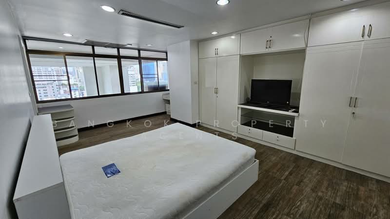 Crystal Garden, Bangkok, 217 Sukhumvit 4 Alley, Khlong Toei, Bangkok, 2 Bedrooms, 32 sqm, Condo For Rent, by BANGKOK PROPERTY AGENTS, 500447102 - DDproperty.com