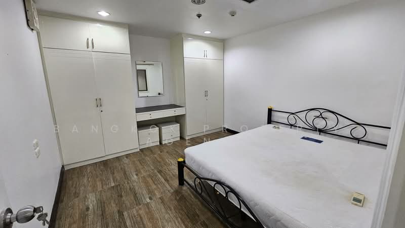 Crystal Garden, Bangkok, 217 Sukhumvit 4 Alley, Khlong Toei, Bangkok, 2 Bedrooms, 32 sqm, Condo For Rent, by BANGKOK PROPERTY AGENTS, 500447102 - DDproperty.com