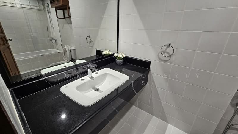 The Lanai Private Residence, Bangkok, 33 Sukhumvit 26, Khong Tan, Khlong Toei, Bangkok, 3 Bedrooms, 350 sqm, Condo For Rent, by BANGKOK PROPERTY AGENTS, 500447119 - DDproperty.com