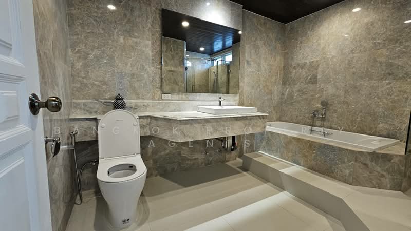 The Lanai Private Residence, Bangkok, 33 Sukhumvit 26, Khong Tan, Khlong Toei, Bangkok, 4 Bedrooms, 380 sqm, Condo For Rent, by BANGKOK PROPERTY AGENTS, 500447129 - DDproperty.com