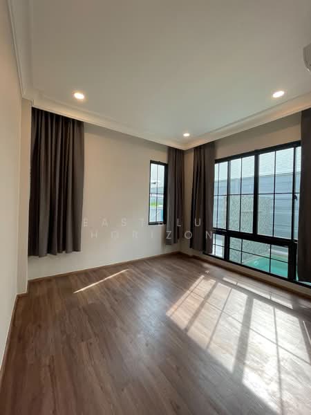 The Palazzo Pinklao, Bangkok, 55 Borommaratchachonnani Frontage Rd, Sala Thammasop, Thawi Watthana, Bangkok, 4 Bedrooms, 403 sqm, Single Detached House For Sale, by Eastblue Horizon, 500447143 - DDproperty.com