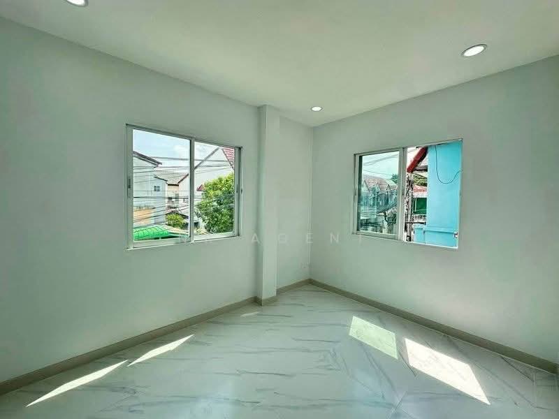 Sweet Home Park Bangbuathong, Nonthaburi, Bang Bua Thong, Bang Bua Thong, Nonthaburi, 3 Bedrooms, 100 sqm, Townhouse For Sale, by NR AGENT, 500447145 - DDproperty.com