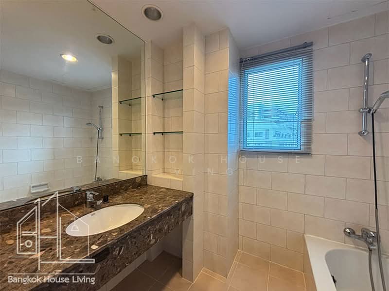 The Grand Sethiwan, Bangkok, 82 Soi Sukhumvit 24, Khong Tan, Khlong Toei, Bangkok, 3 Bedrooms, 250 sqm, Apartment For Rent, by Bangkok House Living, 500447166 - DDproperty.com