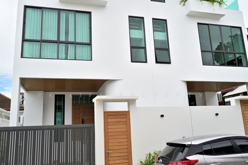 7S0196 Pool villa for sale 18,900,000 baht 3 bedroom 4 bathroom at rawai have fully furnished, Phuket, Rawai, Muang Phuket, Phuket, 3 Bedrooms, 200 sqm, Villa For Sale, by PK LIFE Property, 500447168 - DDproperty.com