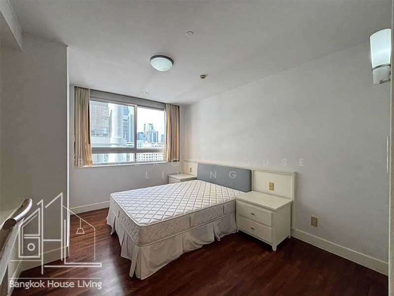Krungthep Thani Tower, Bangkok, 56 Soi Sukhumvit 24, Khong Tan, Khlong Toei, Bangkok, 3 Bedrooms, 230 sqm, Condo For Rent, by Bangkok House Living, 500447173 - DDproperty.com