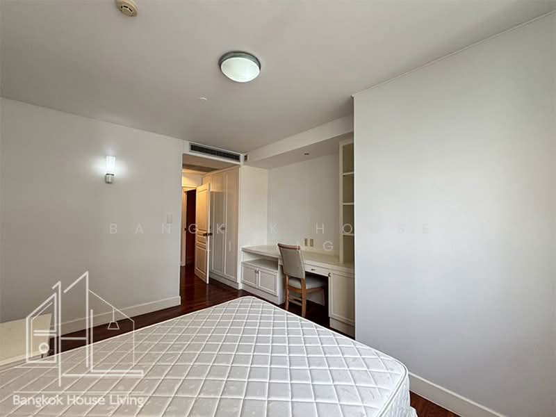 Krungthep Thani Tower, Bangkok, 56 Soi Sukhumvit 24, Khong Tan, Khlong Toei, Bangkok, 3 Bedrooms, 230 sqm, Condo For Rent, by Bangkok House Living, 500447173 - DDproperty.com
