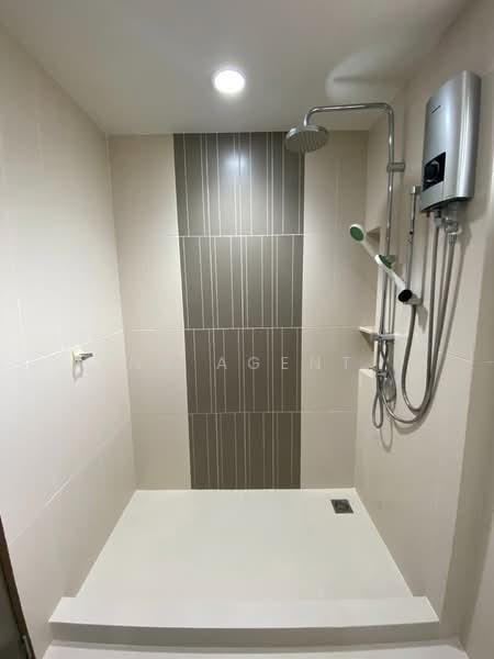 Baan Klang Muang Rama 9 (Motorway), Bangkok, New Bangkok-Chonburi Road, Suan Luang, Bangkok, 3 Bedrooms, 150 sqm, Townhouse For Sale, by NR AGENT, 500447178 - DDproperty.com