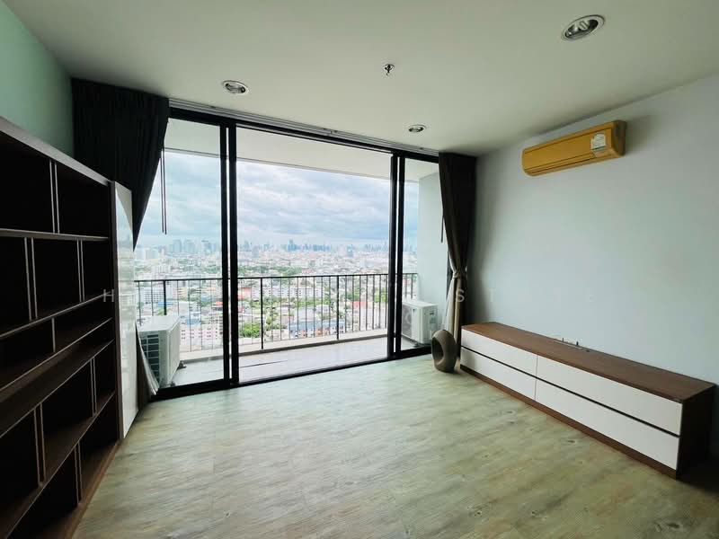 The Issara Ladprao, Bangkok, 296 Ladpao Road, Jom Phon, Chatuchak, Bangkok, 1 Bedroom, 52 sqm, Condo For Sale, by HOME Real Estate Service, 500447190 - DDproperty.com