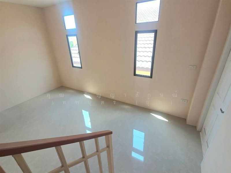 ทาวน์โฮม 3 ชั้น 26.5 ตร.ว. หลังโรงพยาบาลเปาโลสมุทรปราการ ซอยทรัพย์บุญชัย 33, สมุทรปราการ, ถนนศรีนครินทร์, บางเมือง, เมืองสมุทรปราการ, สมุทรปราการ, 220 ตร.ม., ทาวน์เฮ้าส์ ขาย, โดย คุณ ภิญญาลักษณ์ เทพบุตร (ยุ้ย), 500447201 - DDproperty.com