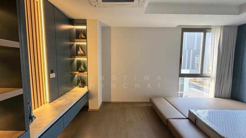 Luxury Townhome for Rent in Phrakanong - Onnut | Private Elevator | Fully Furnished, Bangkok, สุขุมวิท 54, Bang Chak, Phra Khanong, Bangkok, 3 Bedrooms, 320 sqm, Townhouse For Rent, by Rungtiwa Chinchai, 500447210 - DDproperty.com