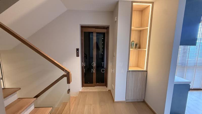 Luxury Townhome for Rent in Phrakanong - Onnut | Private Elevator | Fully Furnished, Bangkok, สุขุมวิท 54, Bang Chak, Phra Khanong, Bangkok, 3 Bedrooms, 320 sqm, Townhouse For Rent, by Rungtiwa Chinchai, 500447210 - DDproperty.com