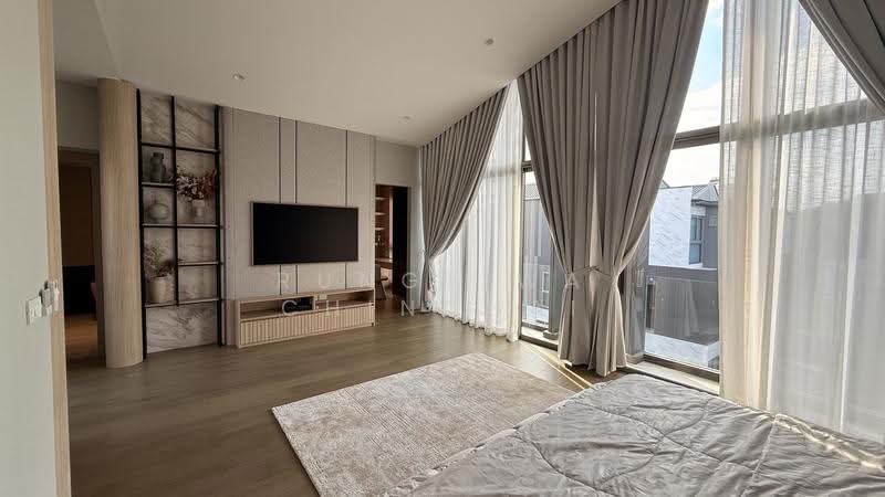Luxury Townhome for Rent in Phrakanong - Onnut | Private Elevator | Fully Furnished, Bangkok, สุขุมวิท 54, Bang Chak, Phra Khanong, Bangkok, 3 Bedrooms, 320 sqm, Townhouse For Rent, by Rungtiwa Chinchai, 500447210 - DDproperty.com