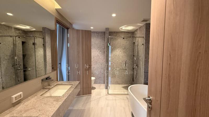 Luxury Townhome for Rent in Phrakanong - Onnut | Private Elevator | Fully Furnished, Bangkok, สุขุมวิท 54, Bang Chak, Phra Khanong, Bangkok, 3 Bedrooms, 320 sqm, Townhouse For Rent, by Rungtiwa Chinchai, 500447210 - DDproperty.com