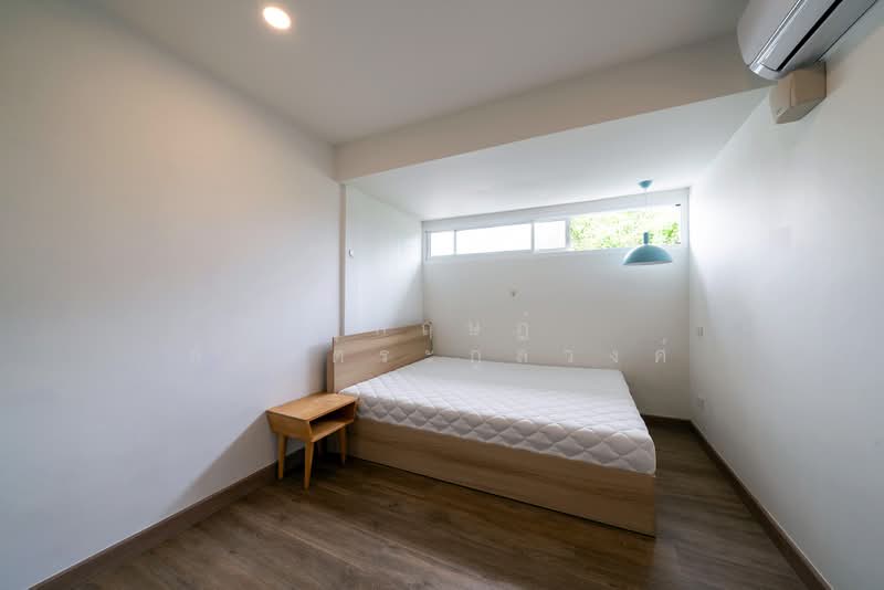 Khlongtan Nivet, Bangkok, 20 Soi Pridi Banomyong 42, Khlong Tan Nua, Watthana, Bangkok, 4 Bedrooms, 323 sqm, Townhouse For Rent, by อุกฤษฎ์ สัตย์ตระกูลวงศ์, 500447263 - DDproperty.com