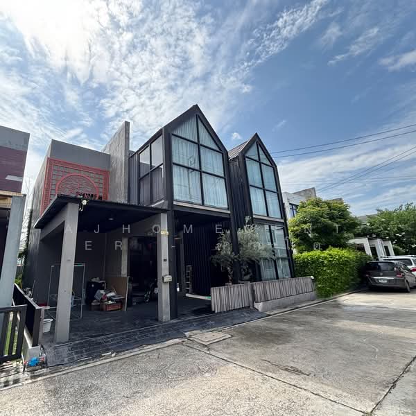 The Season Phetkasem 69, Bangkok, 79 Road along Khlong Phasi Charoen, southern side, Nong Kham, Nong Khaem, Bangkok, 3 Bedrooms, 180 sqm, Semi-Detached House (Twin House) For Sale, by AJHOMECENTER - คุณโต, 500447283 - DDproperty.com