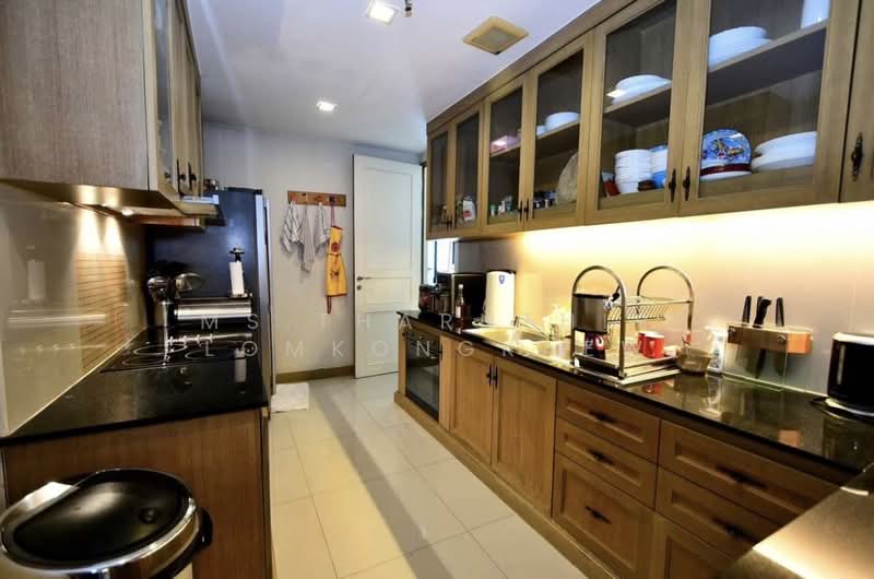 Sathorn Gardens, Bangkok, 39 South Sathorn Road, Thung Maha Mek, Sathon, Bangkok, 3 Bedrooms, 230 sqm, Condo For Sale, by Ms.Tharnthip Lomkongkaew, 500447383 - DDproperty.com