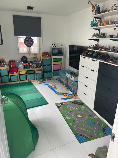 Vararom Lakeview, Samut Prakan, Bang Phli-Tamru Road, Bangphli Yai, Bang Plee, Samut Prakan, 5 Bedrooms, 300 sqm, Single Detached House For Sale, by Jinda phraechuen James, 500447386 - DDproperty.com