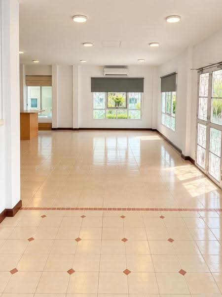Vararom Lakeview, Samut Prakan, Bang Phli-Tamru Road, Bangphli Yai, Bang Plee, Samut Prakan, 7 Bedrooms, 300 sqm, Single Detached House For Sale, by Jinda phraechuen James, 500447386 - DDproperty.com