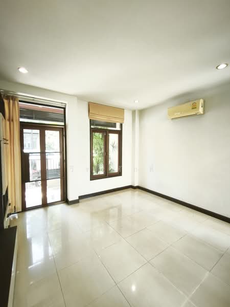 Areeya Casa Onnut, Bangkok, Khwaeng Suan Luang, Suan Luang, Bangkok, 4 Bedrooms, 280 sqm, Single Detached House For Sale, by วีระศักดิ์, 500447393 - ห้องอเนกประสงค์ - DDproperty.com