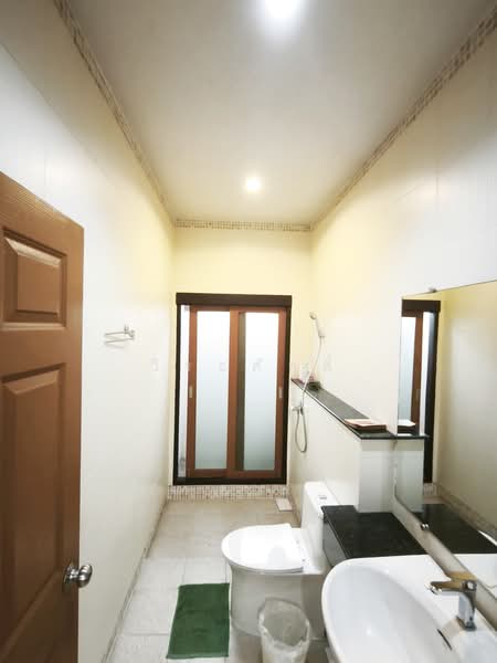 Areeya Casa Onnut, Bangkok, Khwaeng Suan Luang, Suan Luang, Bangkok, 4 Bedrooms, 280 sqm, Single Detached House For Sale, by วีระศักดิ์, 500447393 - ห้องน้ำชั้นล่าง - DDproperty.com