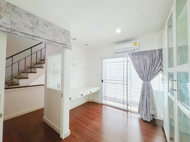 Leon Sukhumvit 62, Bangkok, Soi Sampopnaruemit, Bang Chak, Phra Khanong, Bangkok, 3 Bedrooms, 218 sqm, Townhouse For Rent, by Charinthip Phungalong, 500447424 - DDproperty.com