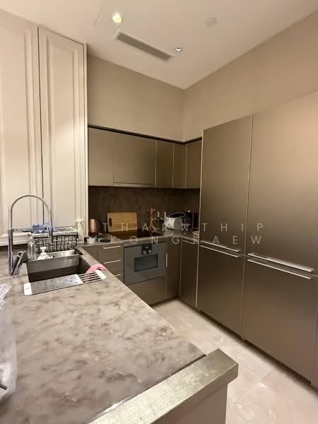 The Residences At Mandarin Oriental, Bangkok, 117 Charoen Nakorn Road, Khlong Ton Sai, Khlong San, Bangkok, 2 Bedrooms, 112 sqm, Condo For Rent, by Ms.Tharnthip Lomkongkaew, 500447437 - DDproperty.com
