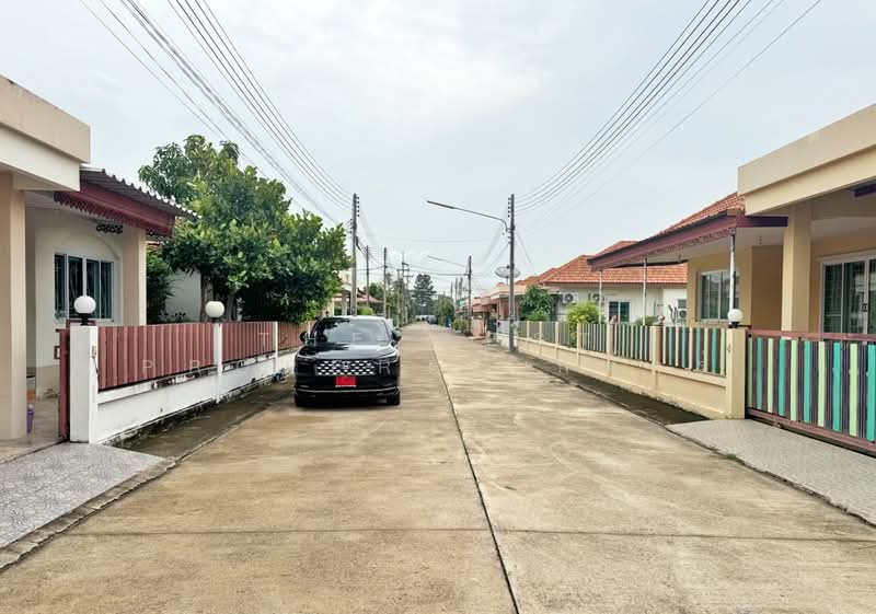 Baan Marui Sothon 1, Chachoengsao, Main road Bangpakong-Chachoengsao, Sothon, Muang Chachoengsao, Chachoengsao, 3 Bedrooms, 100 sqm, Single Detached House For Sale, by The Best Property กีต้าร์, 500447445 - DDproperty.com