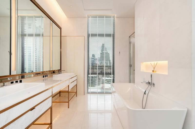 The Residences at Sindhorn Kempinski : เดอะ เรสซิเดนซ์ แอท สินธร เคมปินสกี้, กรุงเทพ, 88 ซอยต้นสน ถนน สารสิน, ลุมพินี, ปทุมวัน, กรุงเทพ, 230 ตร.ม., คอนโด ขาย, โดย Ms.Tharnthip Lomkongkaew, 500447472 - DDproperty.com