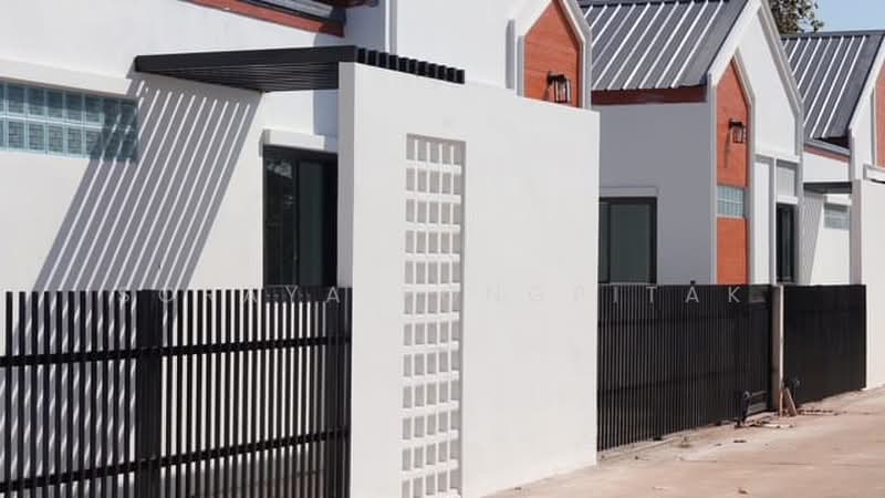 บ้านนอดิก มินิมอล, Sakon Nakhon, That Na Weng, Muang Sakon Nakhon, Sakon Nakhon, 2 Bedrooms, 90 sqm, Townhouse For Sale, by Soraya Pongpitak, 500447491 - DDproperty.com