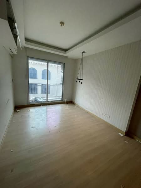 Thru Thonglor, Bangkok, Petchaburi Road, Bang Kapi, Huai Khwang, Bangkok, 1 Bedroom, 36 sqm, Condo For Sale, by Sirithong Saetang, 500447531 - DDproperty.com