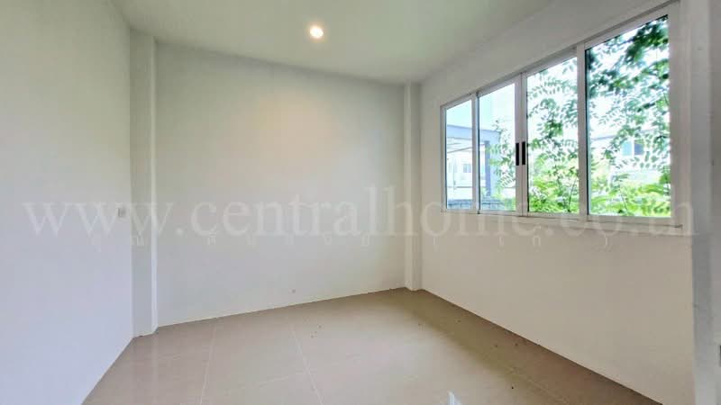บ้านเดี่ยว ฉัตรหลวง 15 สามโคก - ปทุมธานี ถูกที่สุดในโครงการ, Pathum Thani, สามโคก, Bang Toei, Sam Khok, Pathum Thani, 4 Bedrooms, 180 sqm, Single Detached House For Sale, by คุณ ศันสนีย์ ( เก๋ ), 500447539 - DDproperty.com