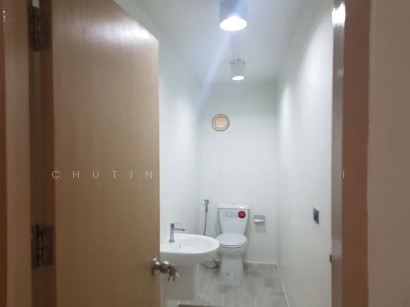 Space for Rent with outdoor area in Phrom Phong Ideal for Cafe Restaurant, Bangkok, Khlong Tan Nua, Watthana, Bangkok, , 150 sqm, Retail Space For Rent, by Chutinun Mungmai, 500447546 - DDproperty.com