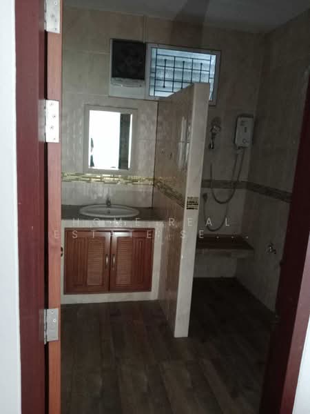 The Park at Fashion, Bangkok, Ratchada-Ramintra Road, Khan Na Yao, Bangkok, 4 Bedrooms, 228 sqm, Townhouse For Sale, by HOME Real Estate Service, 500447558 - DDproperty.com