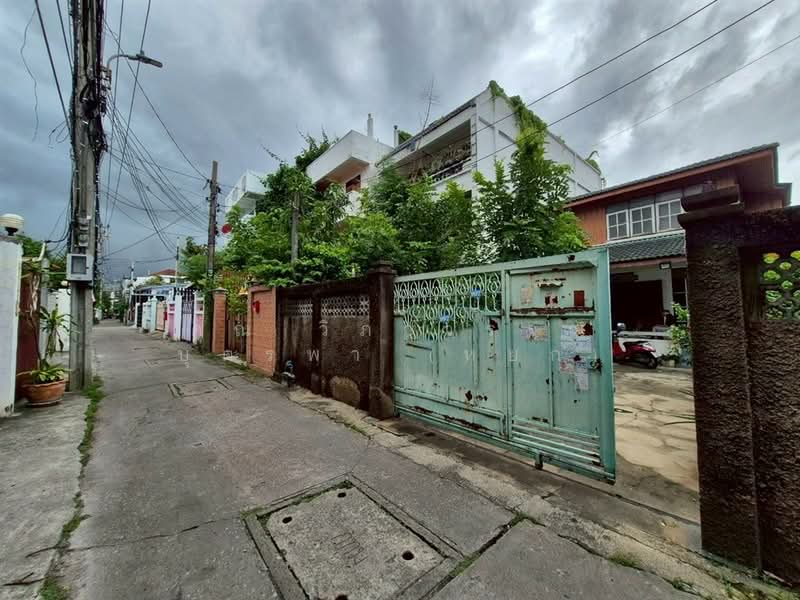 บ้านเดี่ยว 2 ชั้น 60 ตร.ว. ใกล้BTSวงเวียนใหญ่ ซอยกรุงธนบุรี4 แยก17 (ซอยวัฒนา), Bangkok, ถนนกรุงธนบุรี, Bang Lam Phu Lang, Khlong San, Bangkok, 1 Bedroom, 150 sqm, Single Detached House For Sale, by คุณ วิภาวรรณ บุตรพา (หยก), 500447559 - DDproperty.com