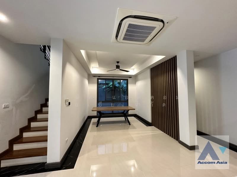 4 Bedrooms House for Rent in Bang Na, Bangkok near BTS Bang Na at House in Compound, กรุงเทพ, บางนาใต้, บางนา, กรุงเทพ, 420 ตร.ม., บ้านเดี่ยว ให้เช่า, โดย บริษัท แอคคอม เอเซีย จำกัด, 500447562 - DDproperty.com
