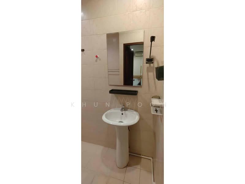 For Rent: 4-Storey Townhome in Prime Thonglor–Ekkamai Location (SPSSR329), Bangkok, เอกมัย26, Khlong Tan Nua, Watthana, Bangkok, 5 Bedrooms, 350 sqm, Townhouse For Rent, by Khun Poon, 500447564 - DDproperty.com